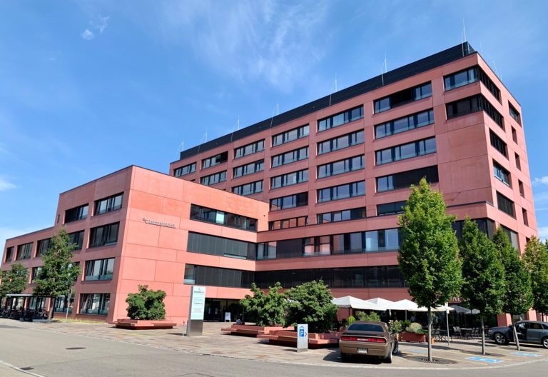 Mehr über den Artikel erfahren Rennbahnklinik Muttenz